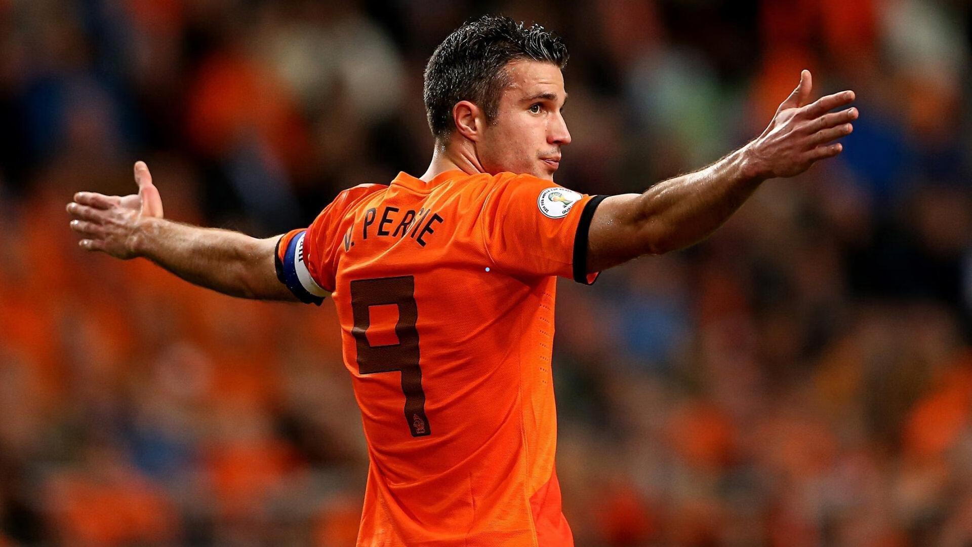 曼联冬窗瞄准20岁全能新星萨迪基，阿莫林盛赞其可接班卡塞米罗